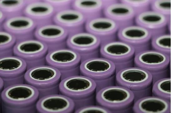 到2022年我國鋰電池行業(yè)的銷售收入將達2129億元,但成本問題依然存在