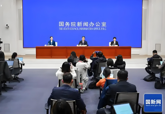 我國(guó)已實(shí)現(xiàn)村村通寬帶，農(nóng)村網(wǎng)民規(guī)模超過(guò)3億